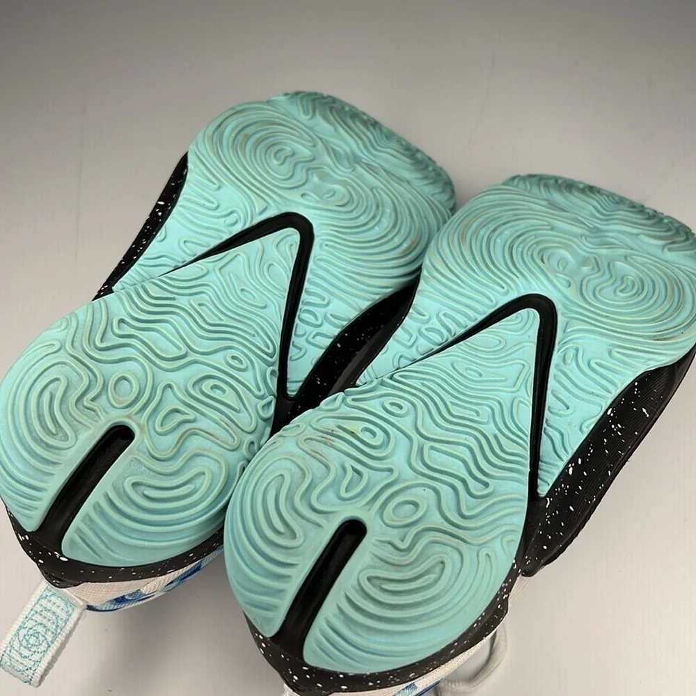 Nike Zoom Freak 3 GS 'Copa' Sneakers!
